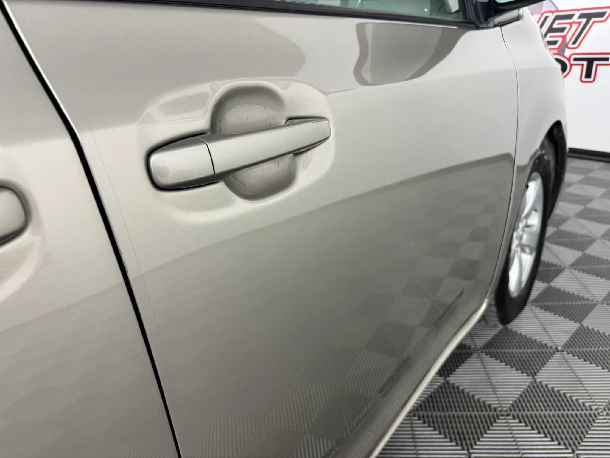 Used 2015 Toyota Sienna LE image 22
