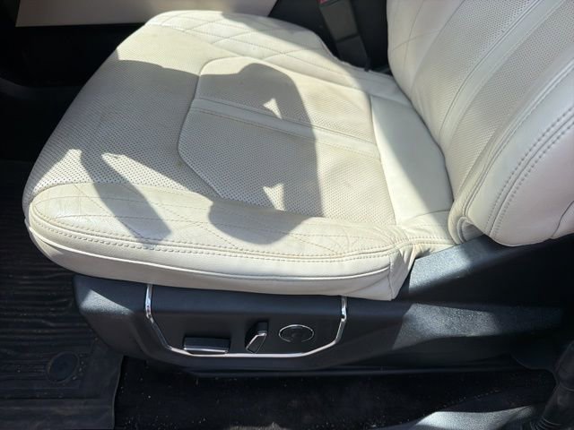 Used 2018 Ford Expedition Platinum RWD image 9