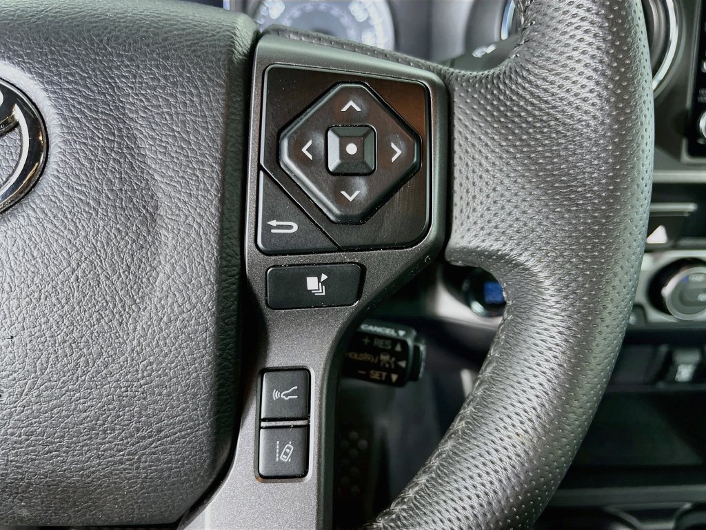 Used 2021 Toyota Tacoma TRD Off-Road w/ Blackout Package (TMS) AWD/4WD image 13