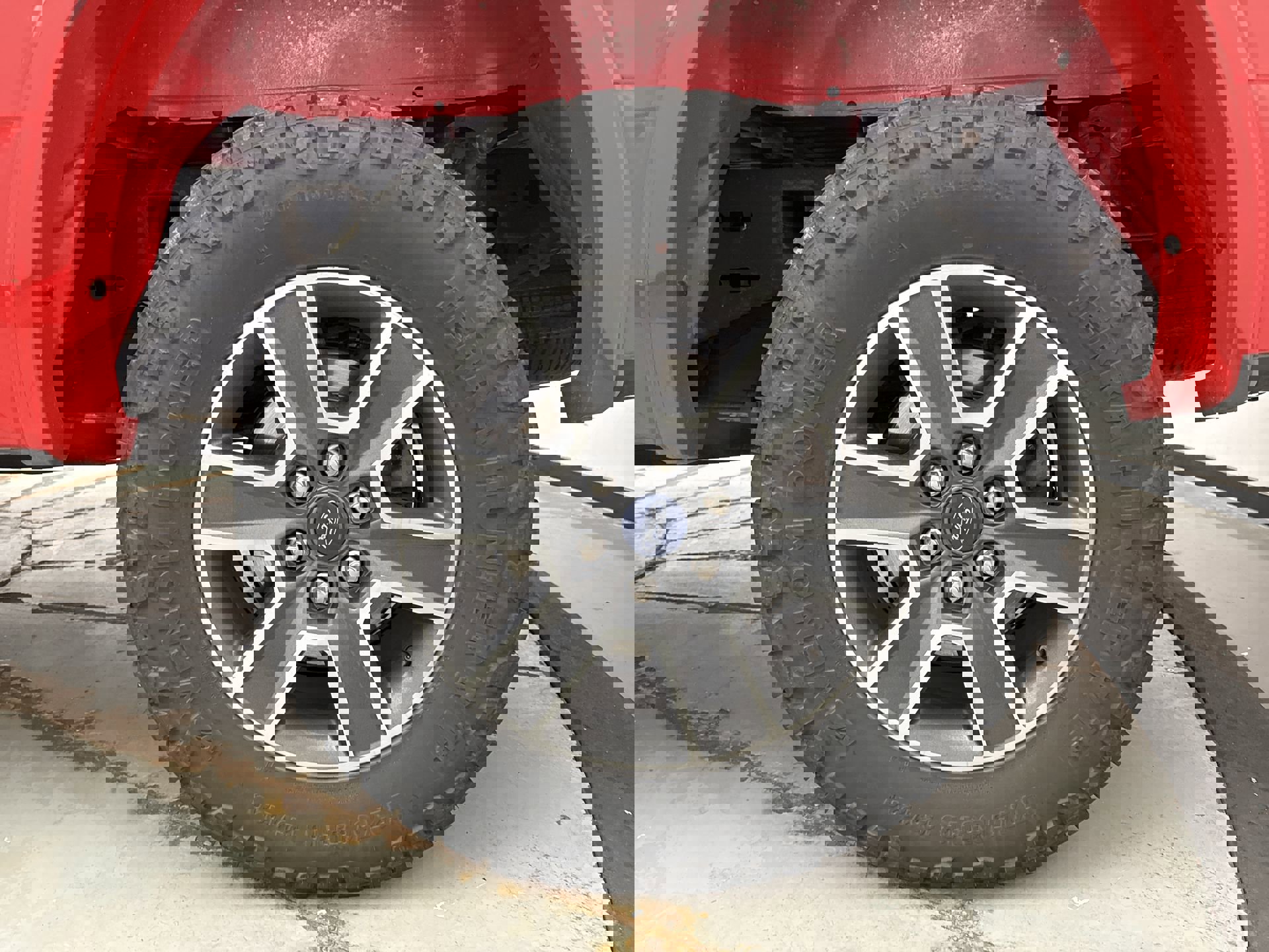 Used 2017 Ford F150 XLT w/ Equipment Group 301A Mid AWD/4WD image 12