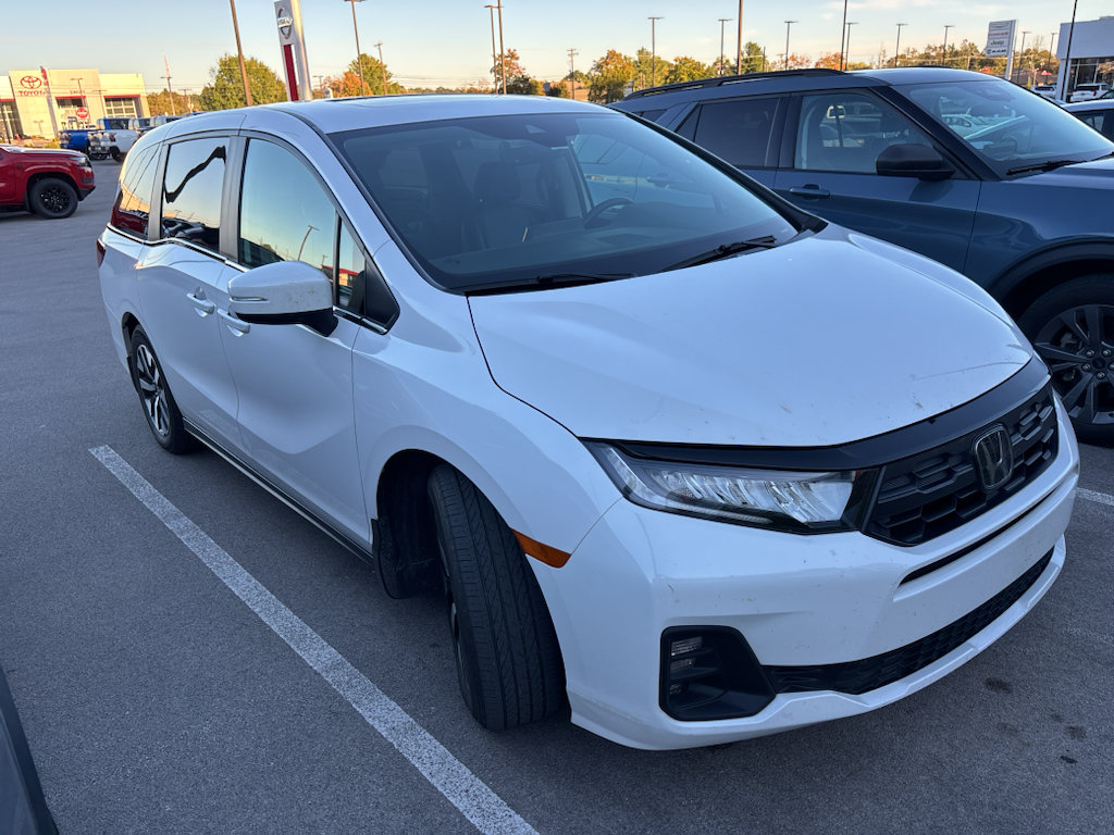 Used 2025 Honda Odyssey EX-L image 3