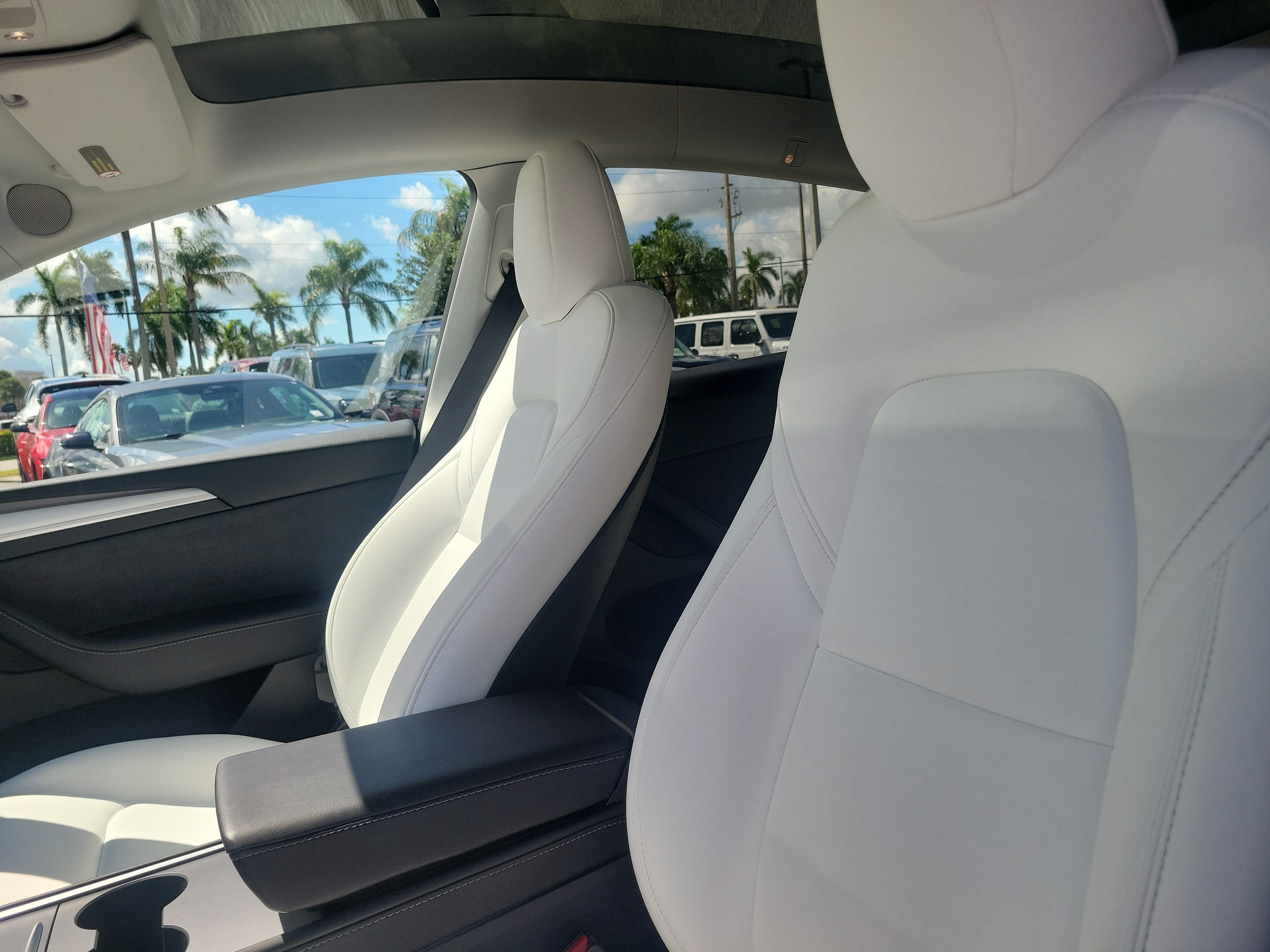 Used 2024 Tesla Model Y Long Range RWD image 20