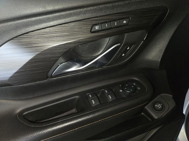 Used 2018 GMC Terrain SLT w/ Preferred Package image 13