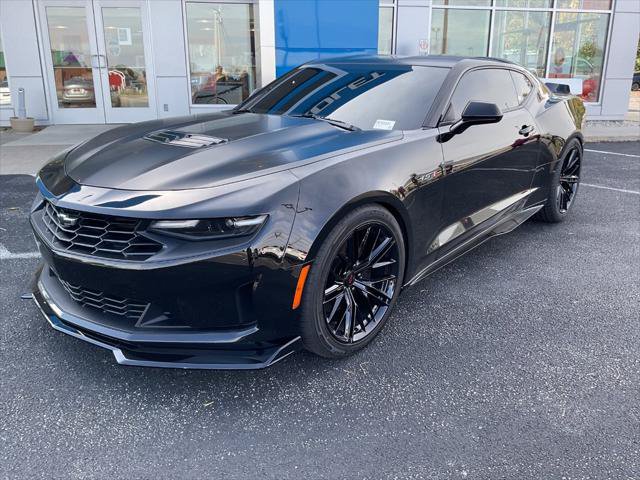 Used 2023 Chevrolet Camaro LT w/ Technology Package RWD image 1