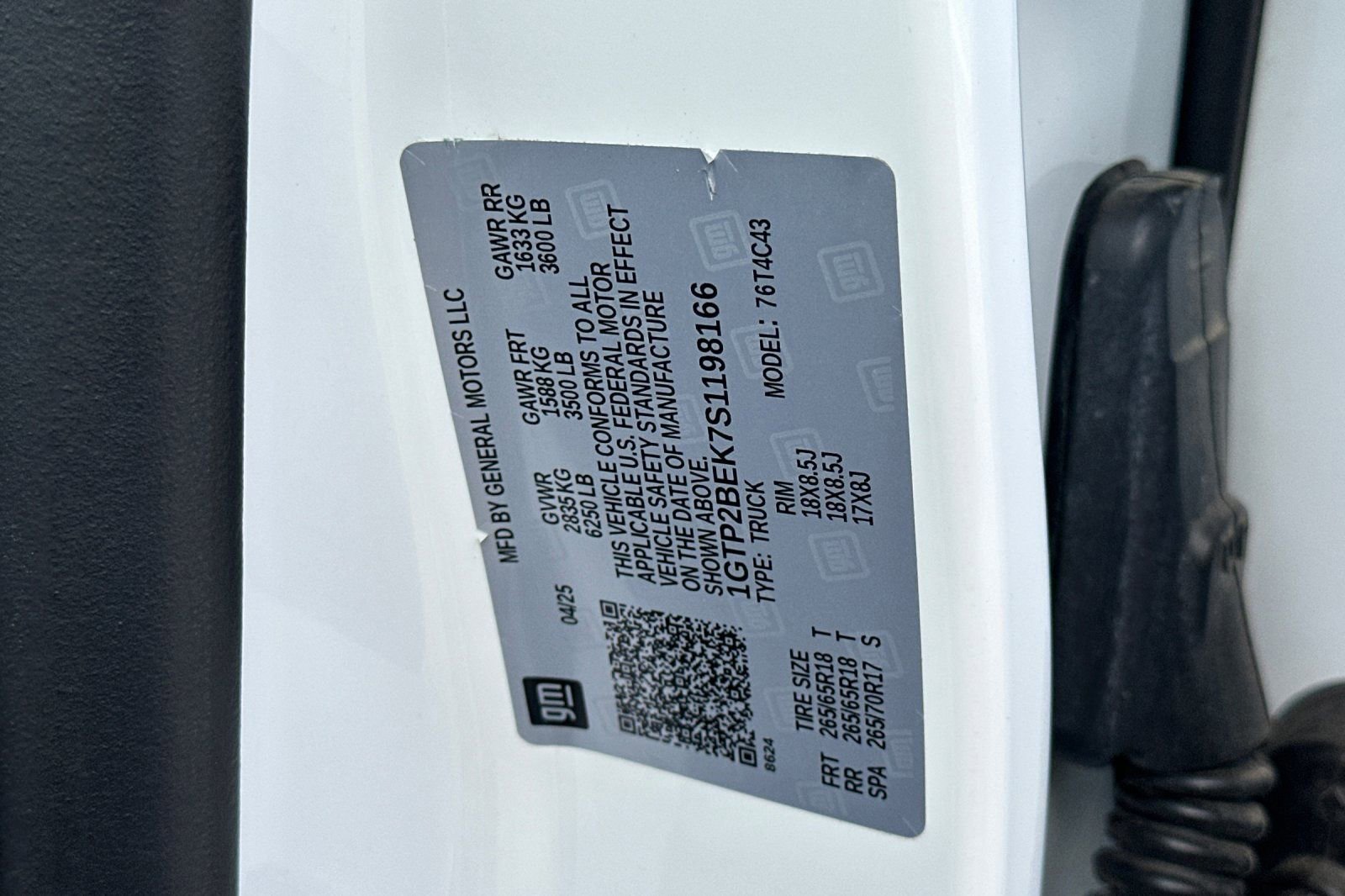 Certified 2025 GMC Canyon Elevation image 27