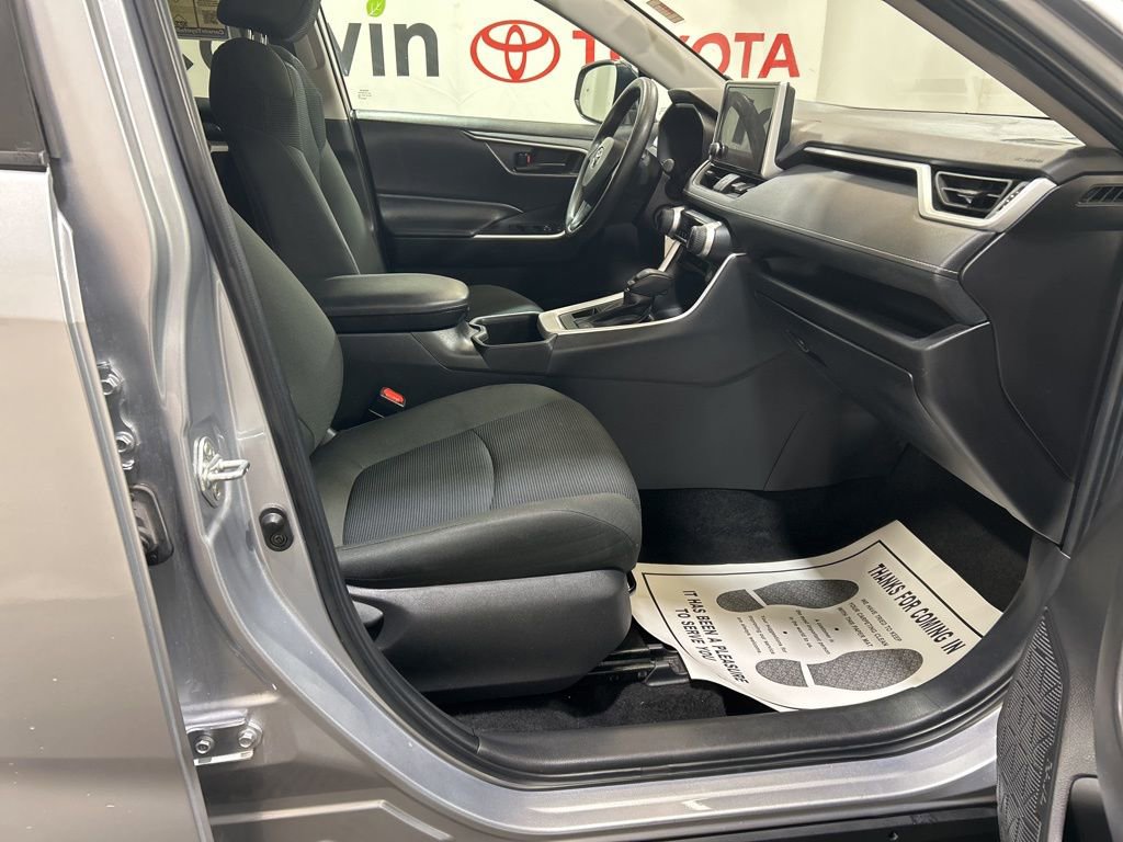 Used 2024 Toyota RAV4 LE image 13