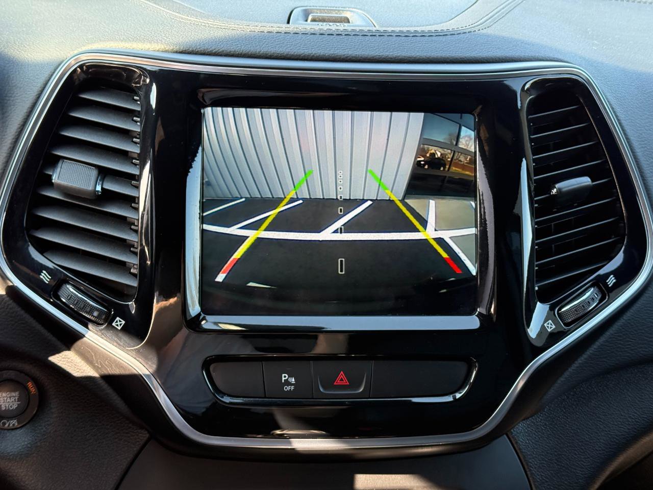 Used 2019 Jeep Cherokee High Altitude image 16