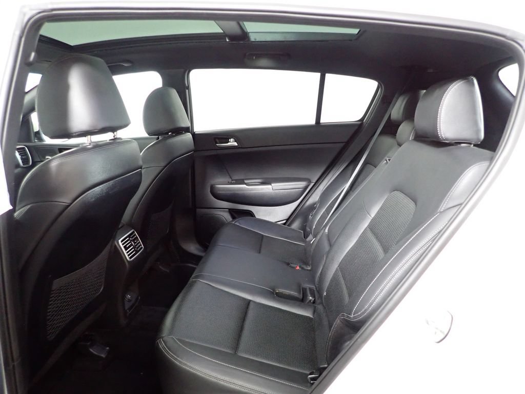 Used 2022 Kia Sportage Nightfall Edition AWD/4WD image 36