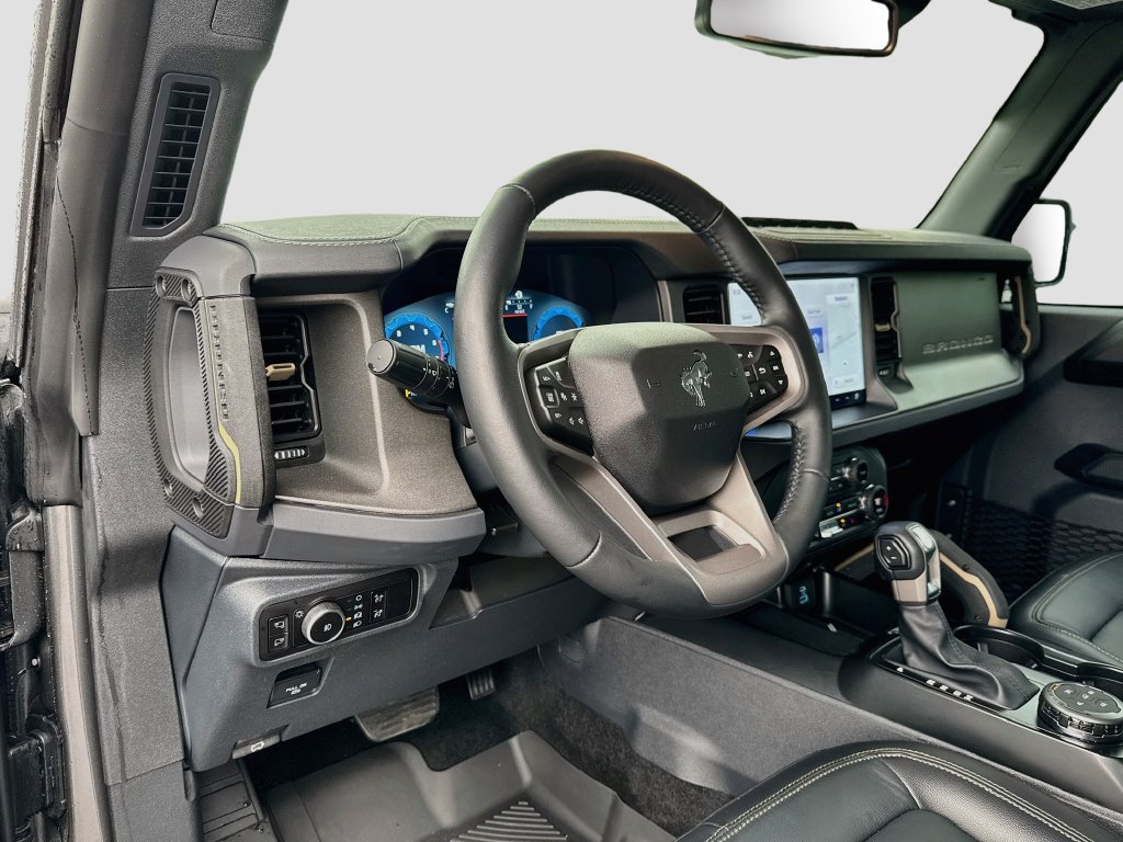 Certified 2025 Ford Bronco Badlands AWD/4WD image 9