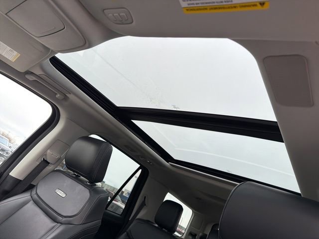 Certified 2025 Ford Expedition Platinum w/ Driver's Package image 37