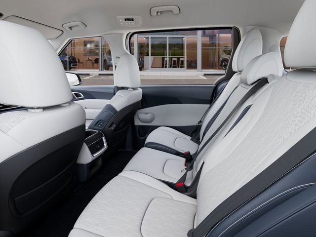 New 2025 Kia Carnival EX image 18