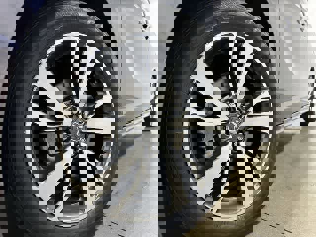 Certified 2024 Honda Odyssey Touring image 29