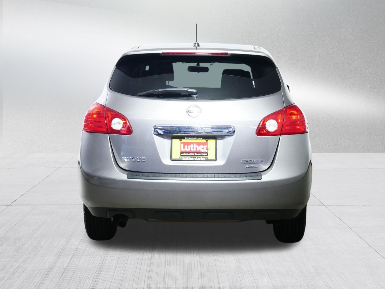 Used 2013 Nissan Rogue S w/ Special Edition Pkg AWD/4WD image 6