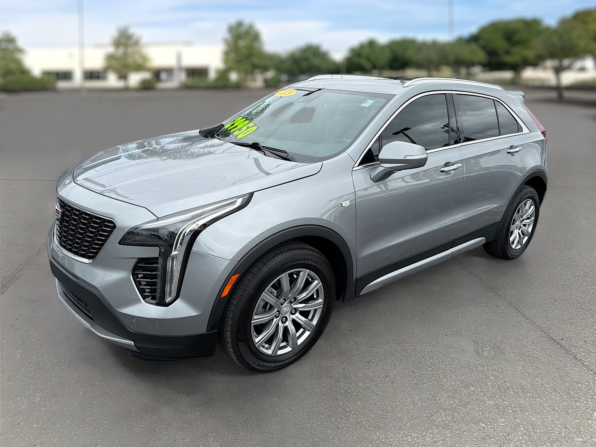 Used 2023 Cadillac XT4 Premium Luxury FWD image 3