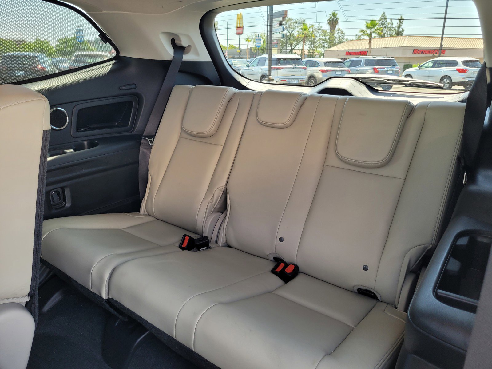 Used 2024 Subaru Ascent Limited w/ Technology Package AWD/4WD image 12