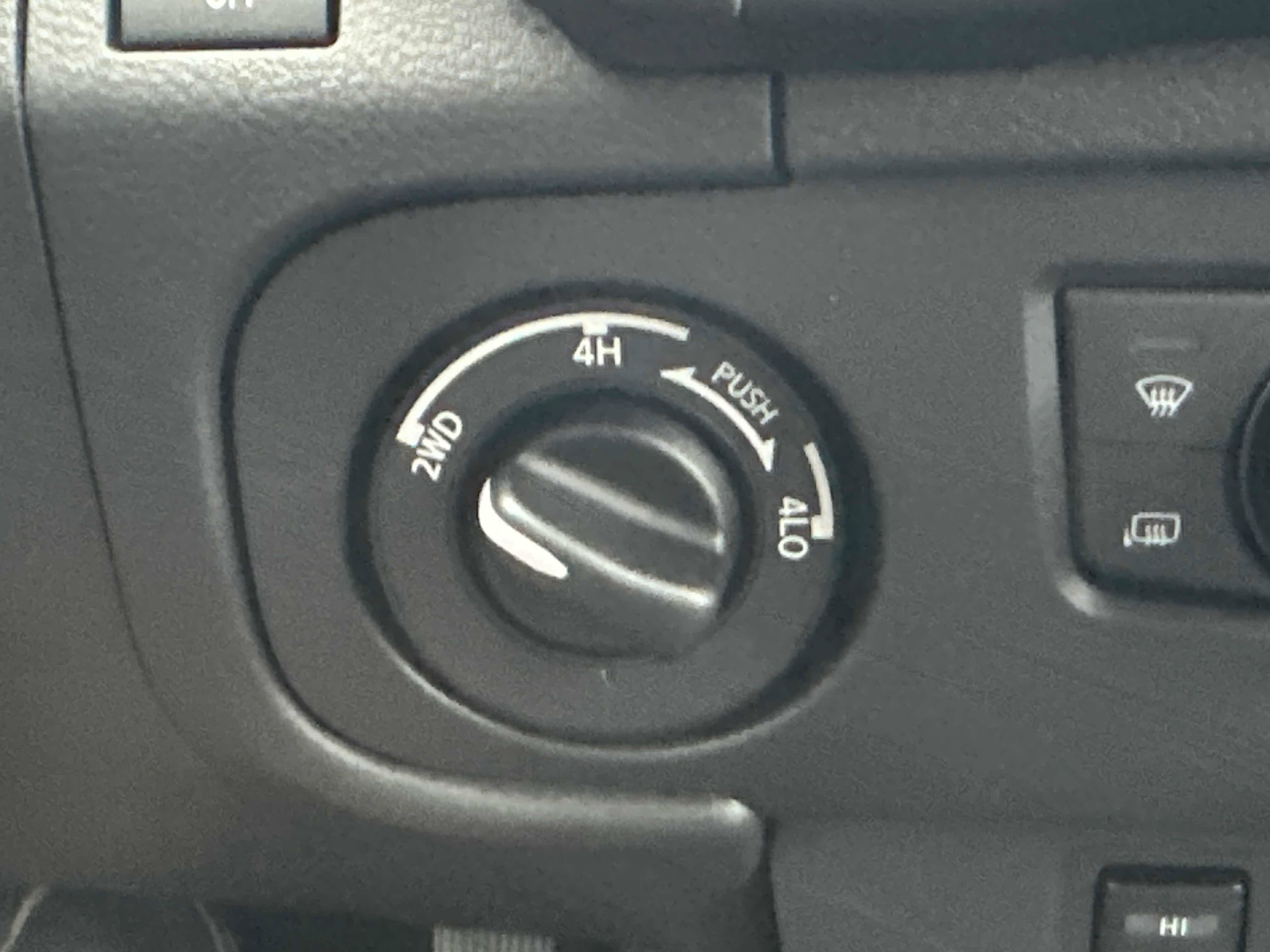 New 2026 Nissan Frontier PRO-4X w/ Pro-4x Convenience Package image 38