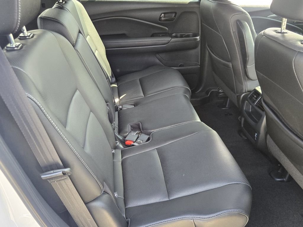 Certified 2023 Honda Passport EX-L image 16