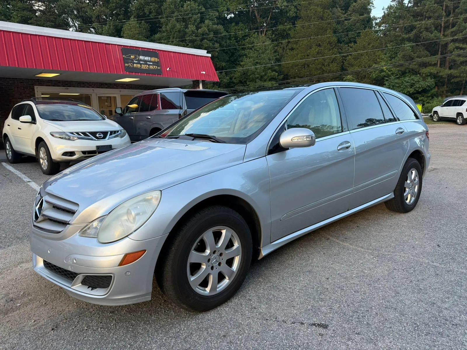 Used 2007 Mercedes-Benz R 350 4MATIC image 2