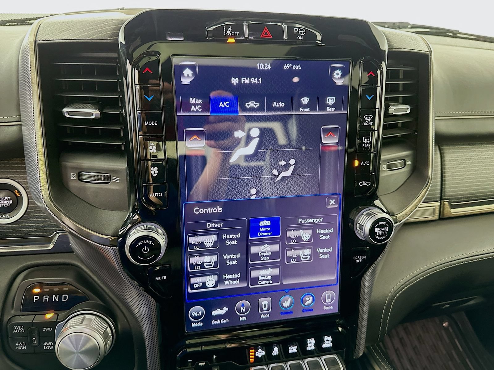 Used 2019 RAM 1500 Limited AWD/4WD image 21