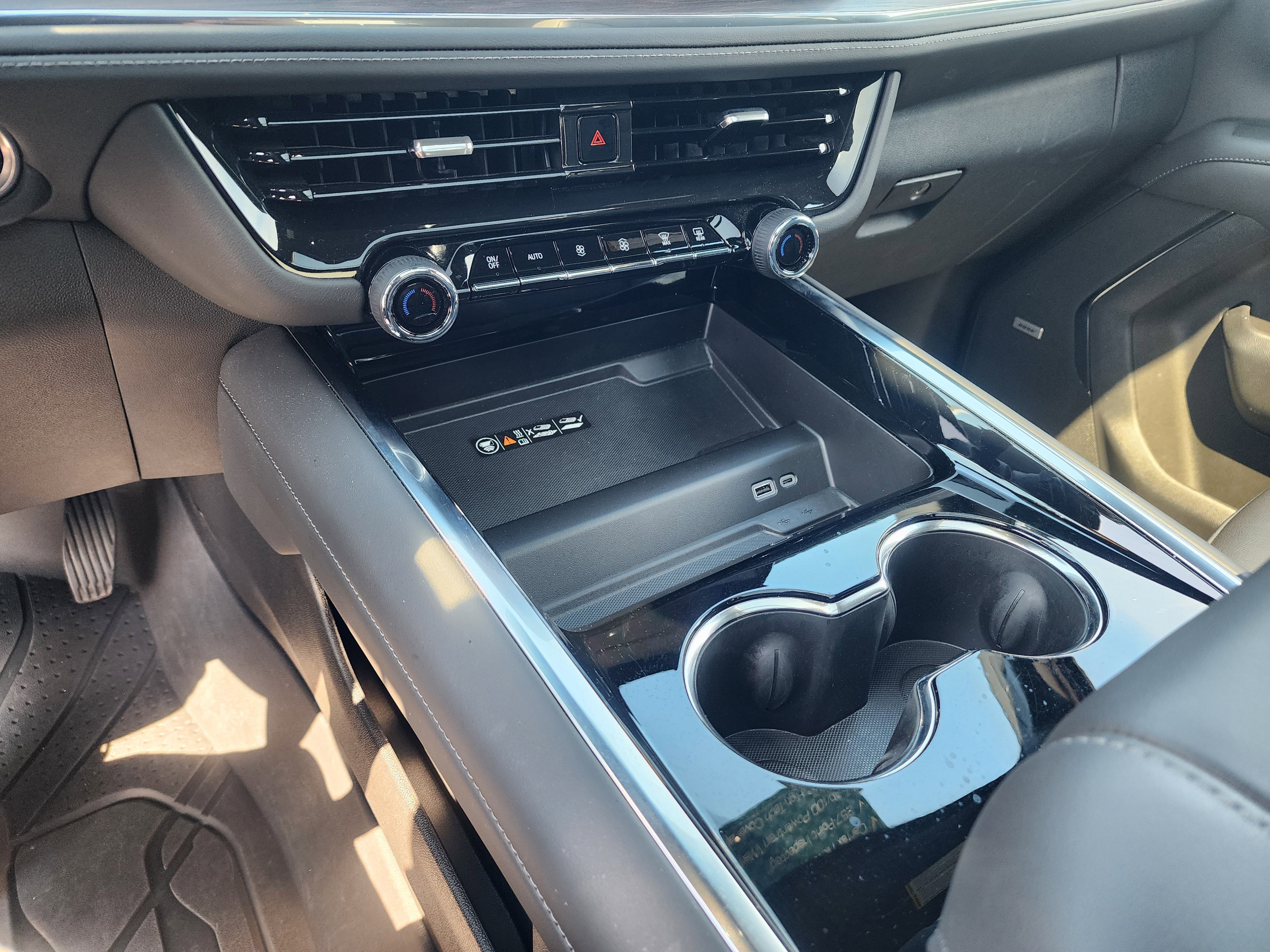 Used 2025 Chevrolet Tahoe Z71 w/ Z71 Off-Road Package image 36