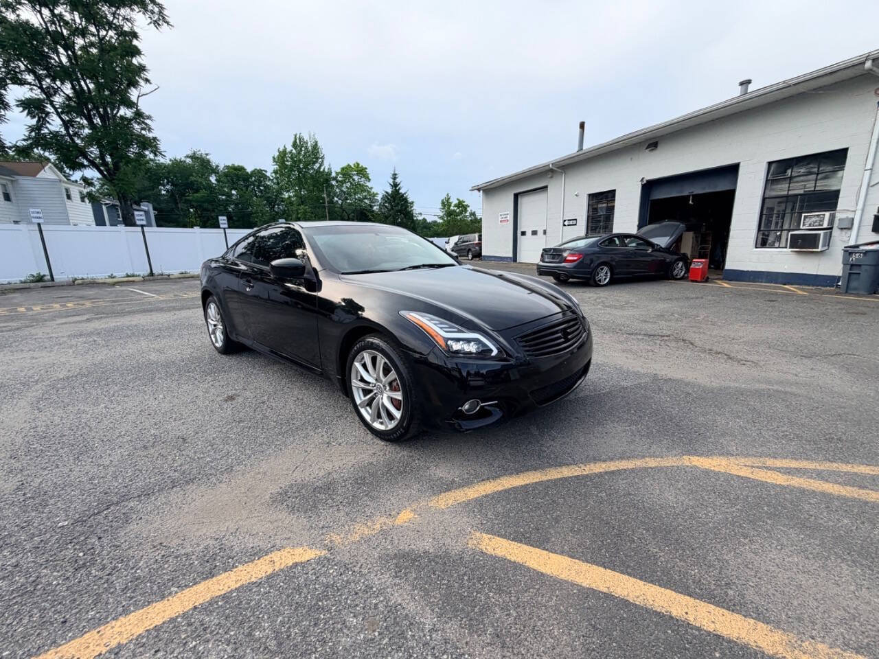 Used 2011 INFINITI G37 x Coupe w/ Premium Pkg AWD/4WD image 19