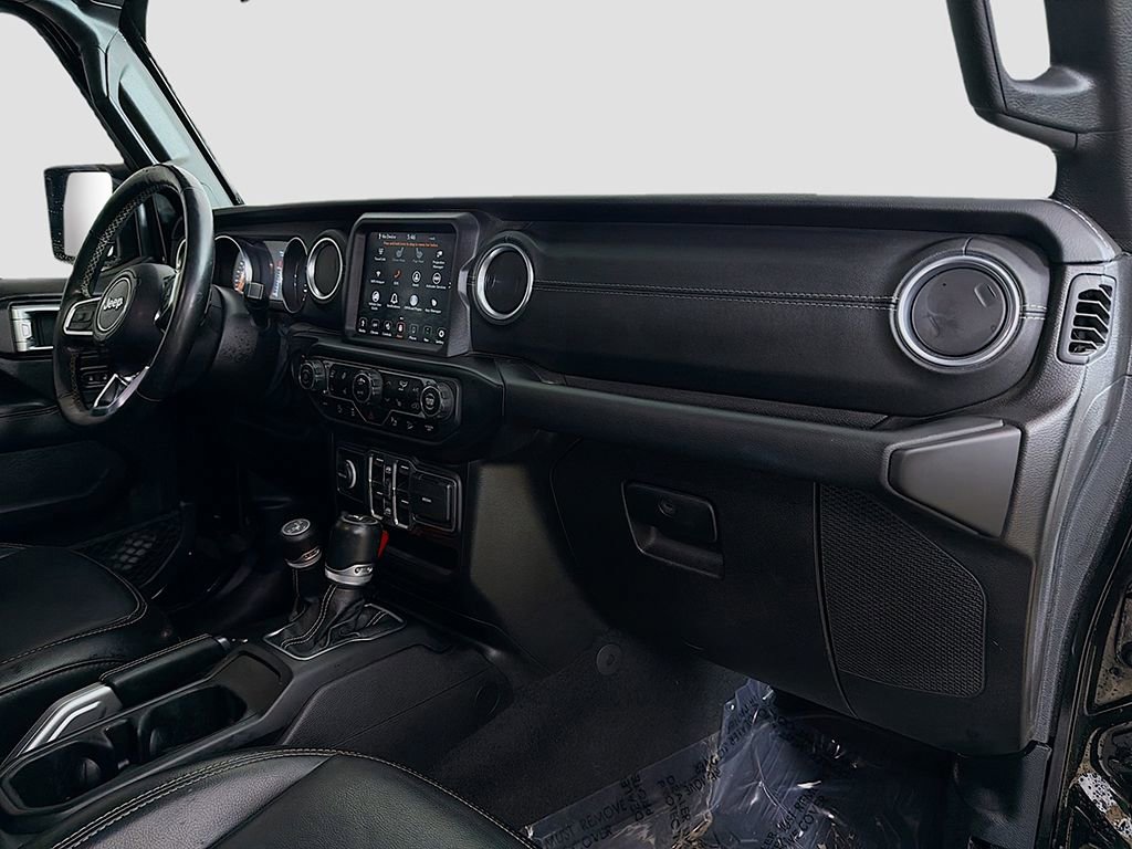 Used 2020 Jeep Wrangler Unlimited Sahara image 18