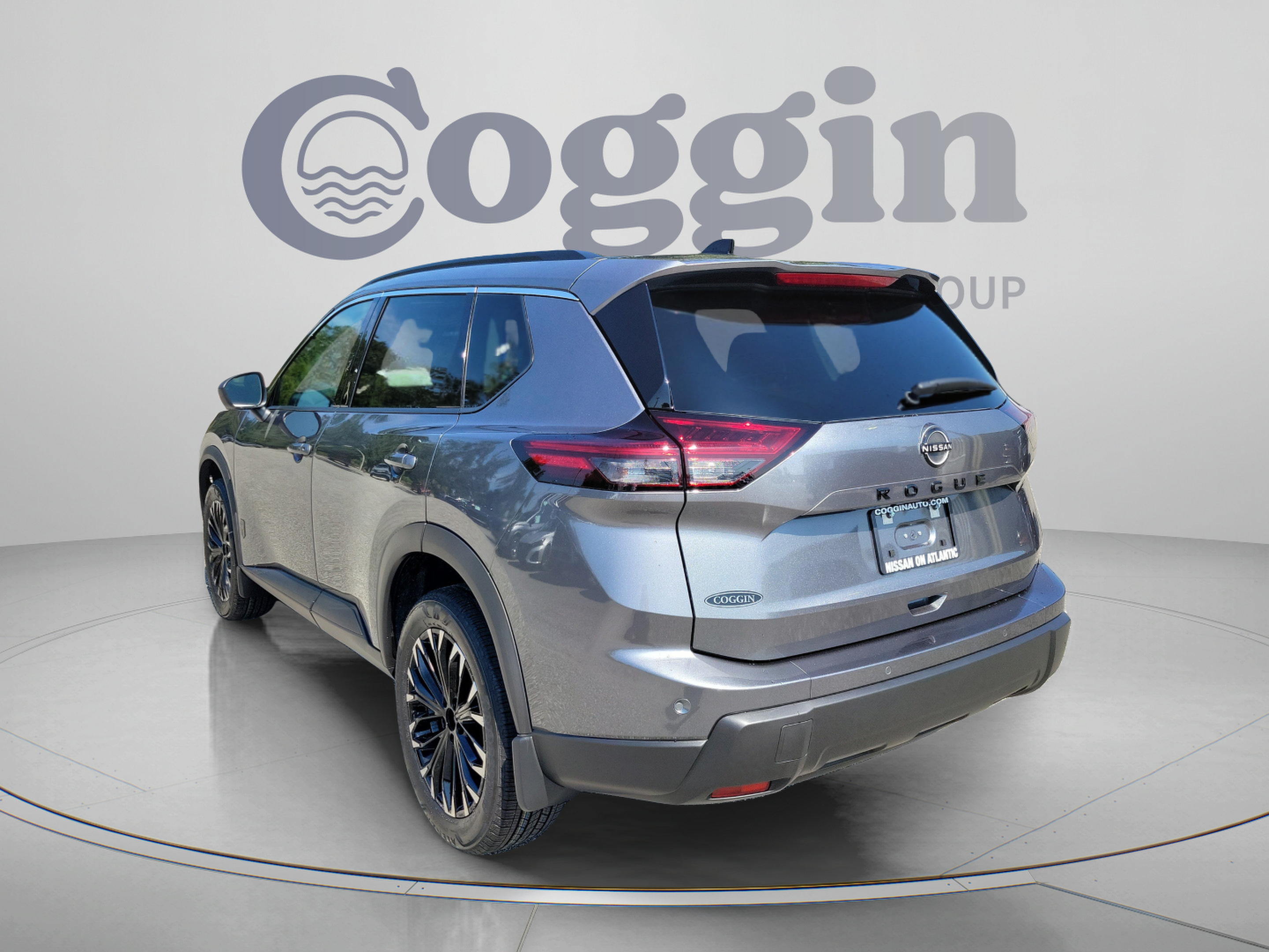 New 2026 Nissan Rogue Dark Armor FWD image 3