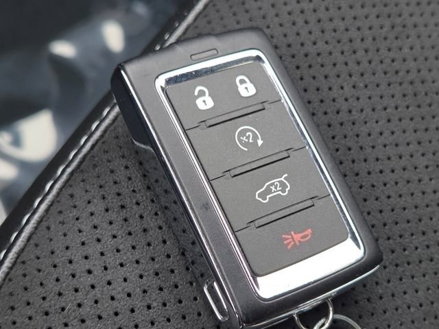 Used 2024 Jeep Grand Cherokee Altitude AWD/4WD image 35