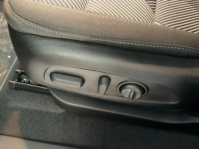 New 2027 Chevrolet Bolt LT w/ Comfort Package FWD image 21