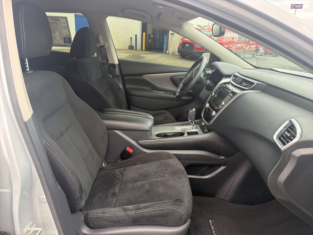 Used 2020 Nissan Murano SV AWD/4WD image 37