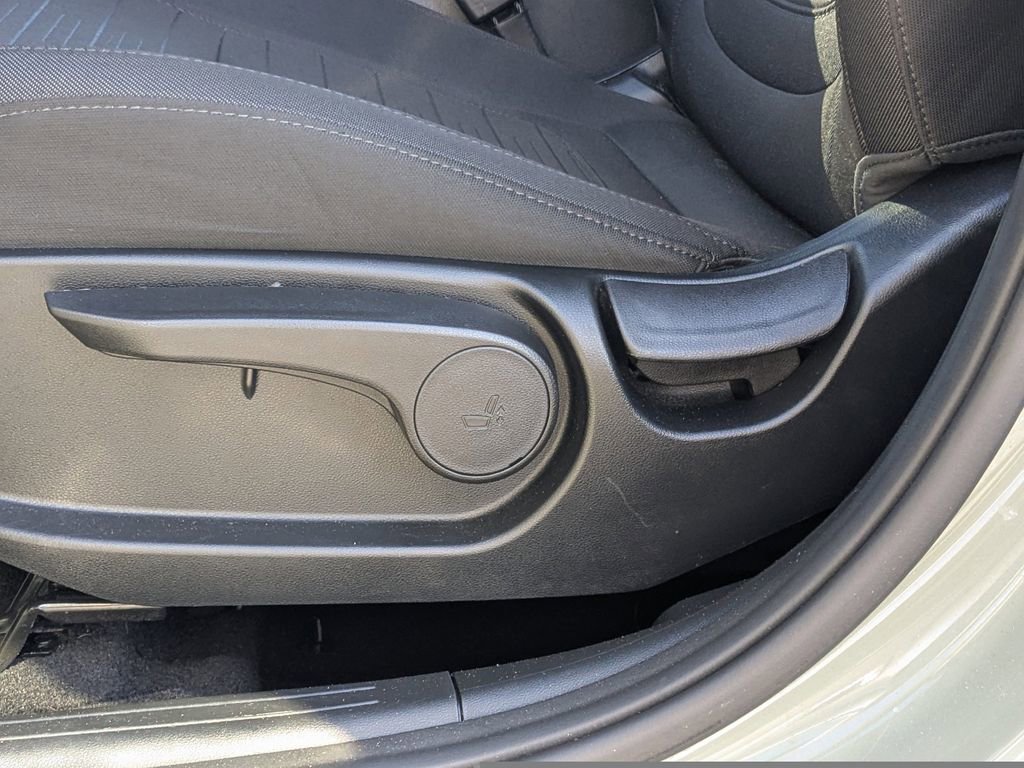 Used 2024 Hyundai Santa Cruz SE FWD image 18