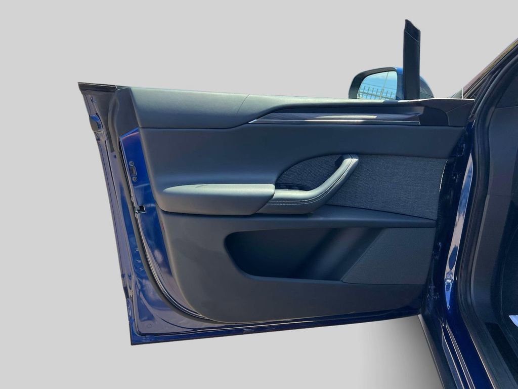 Used 2023 Tesla Model X AWD/4WD image 17