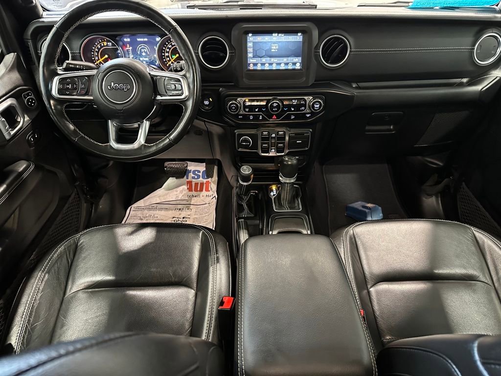 Used 2019 Jeep Wrangler Unlimited Sahara w/ Cold Weather Group AWD/4WD image 24