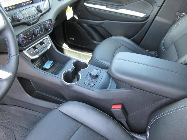 Used 2024 GMC Terrain SLT w/ Infotainment Package II AWD/4WD image 15