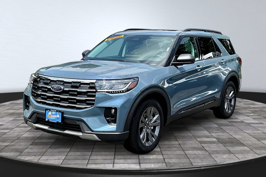 New 2026 Ford Explorer Active w/ Active Comfort Package AWD/4WD image 2