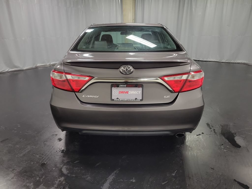 Used 2016 Toyota Camry SE FWD image 7