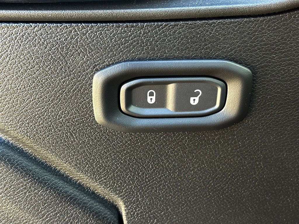 New 2026 Jeep Wrangler Sport AWD/4WD image 24