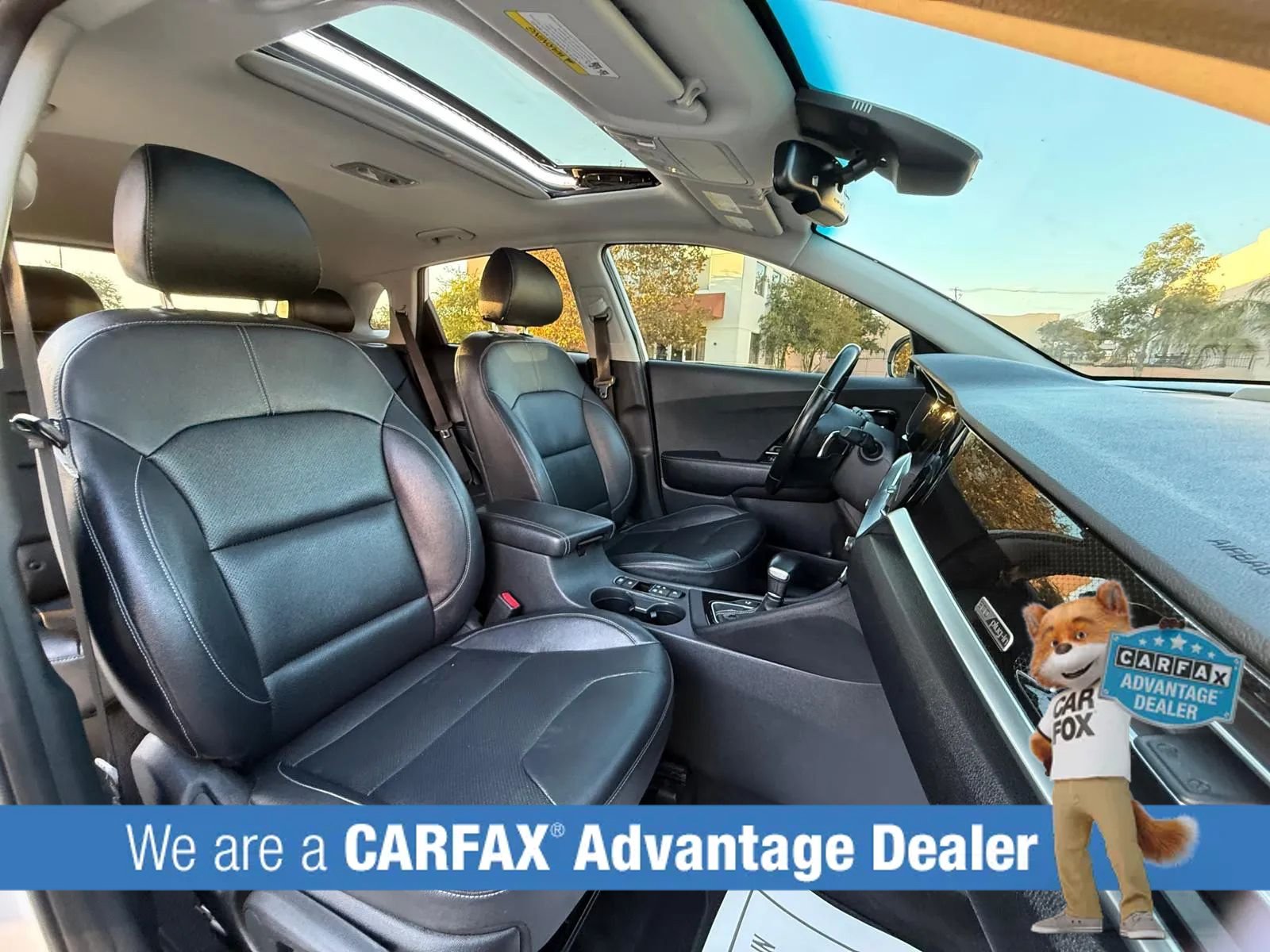 Used 2021 Kia Niro EX Premium FWD image 69