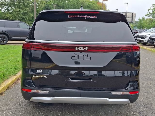 Certified 2023 Kia Carnival LX FWD image 5