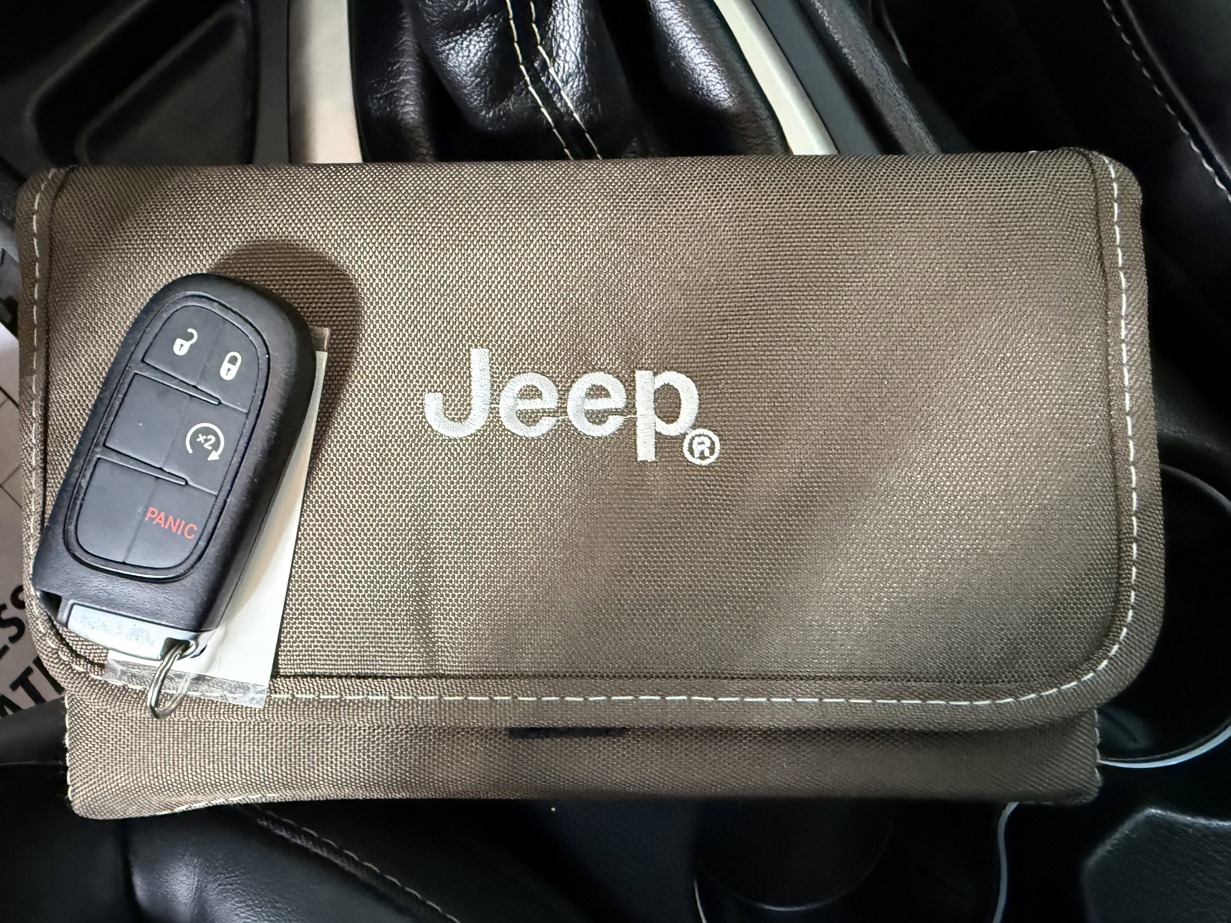 Used 2017 Jeep Cherokee Limited FWD image 21