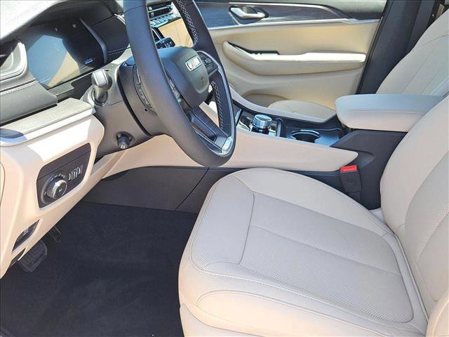 New 2025 Jeep Grand Cherokee L Limited w/ Luxury Tech Group II image 14