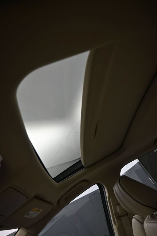 Used 2018 Acura TLX w/ Technology Package FWD image 19