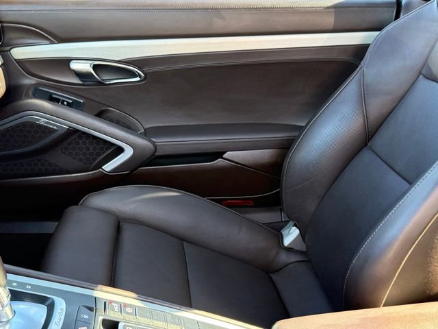 Used 2015 Porsche 911 Turbo S image 15