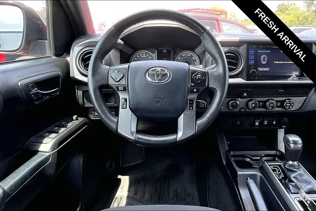 Used 2019 Toyota Tacoma TRD Off-Road AWD/4WD image 11