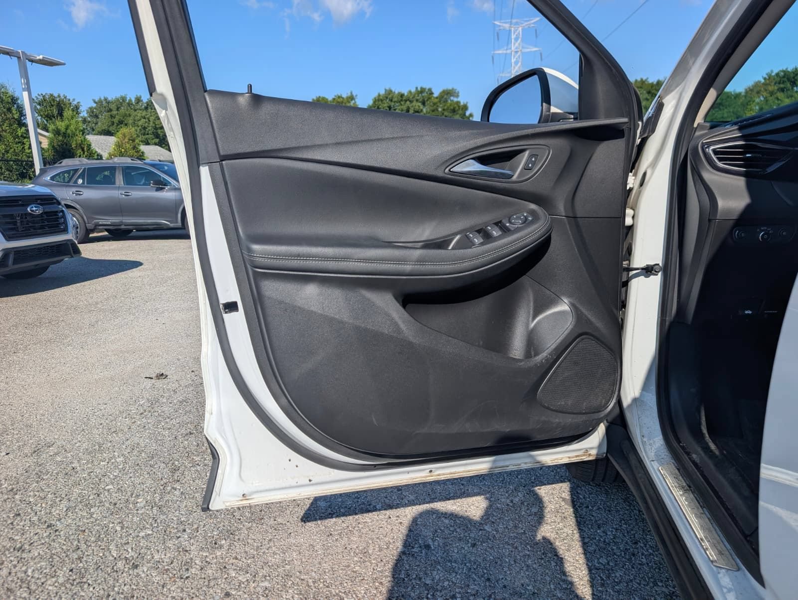 Used 2022 Buick Encore GX Preferred w/ Cold Weather Comfort Package AWD/4WD image 22