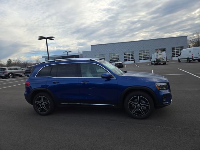 New 2026 Mercedes-Benz GLB 250 4MATIC image 2