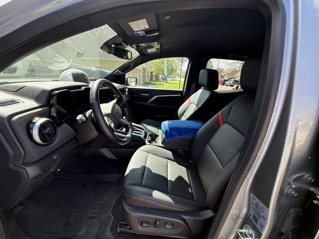 Used 2025 Chevrolet Colorado Z71 w/ Z71 Convenience Package 2 image 5