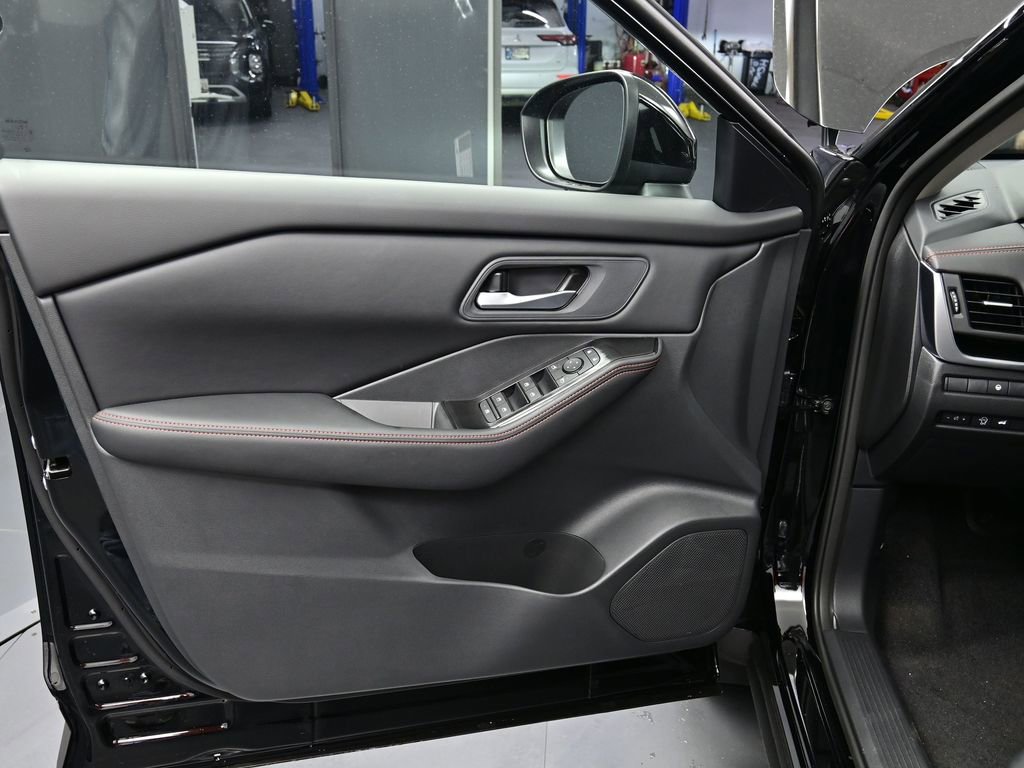 New 2026 Nissan Rogue SV image 14