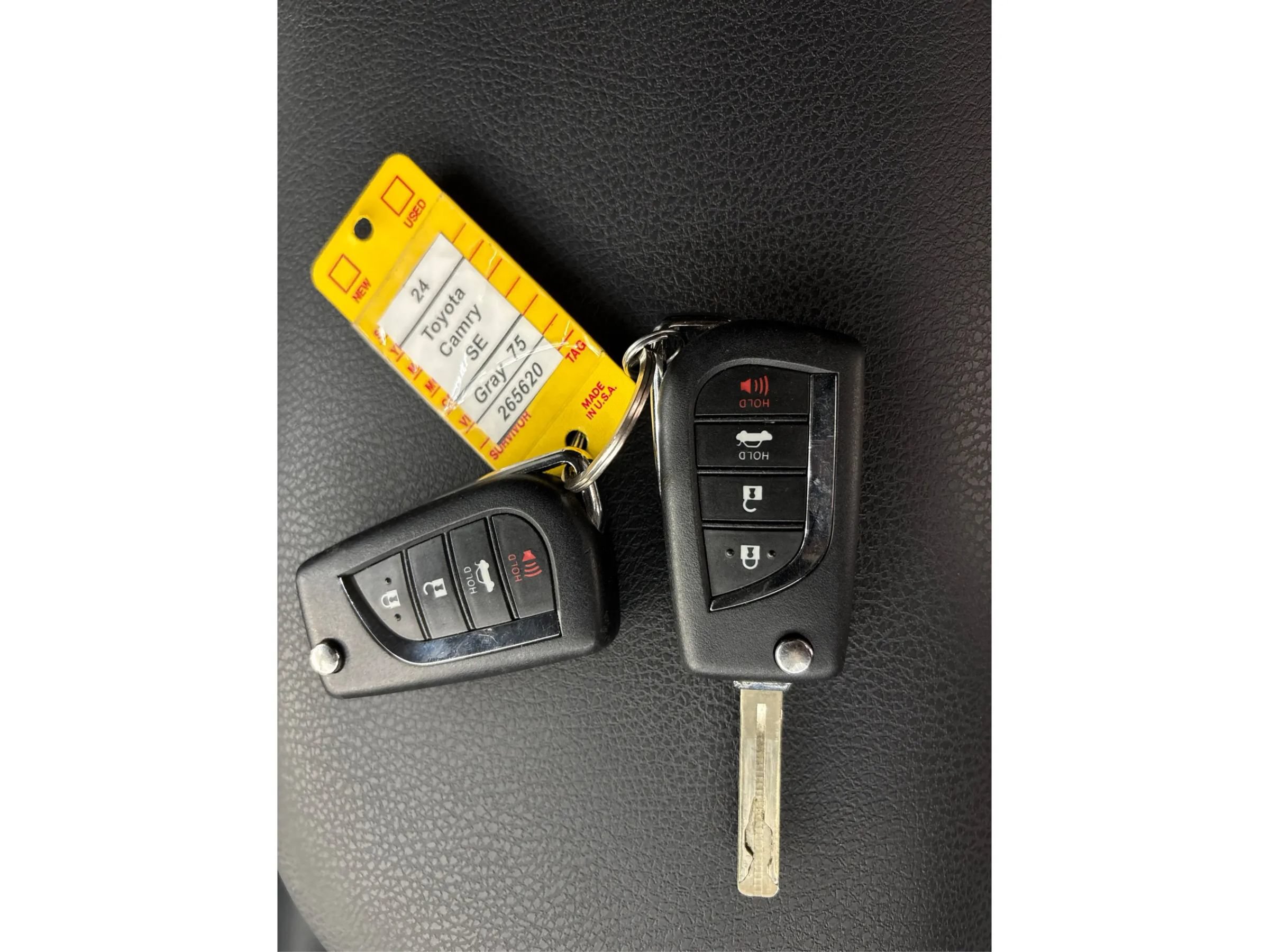Used 2024 Toyota Camry SE FWD image 37