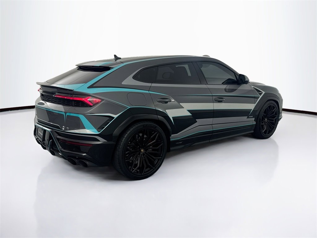 Used 2025 Lamborghini Urus SE image 5
